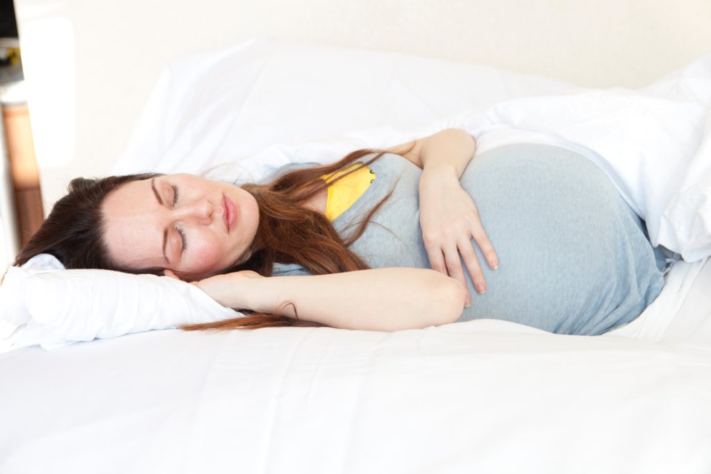 【後期つわり対策】妊娠後期の胃もたれや吐き気の原因、対処法は？